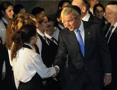 GTŃ_Qƍߎ҂̎qAi`Xᔻ̐^B