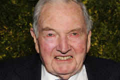 ���v�[�`���f���A�R�O�O�l��������B