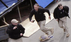 �{�X�g���e���F�o�b�N�p�b�N�̒j�����͔��e�����ǁH�����炪�^�Ɛl�H